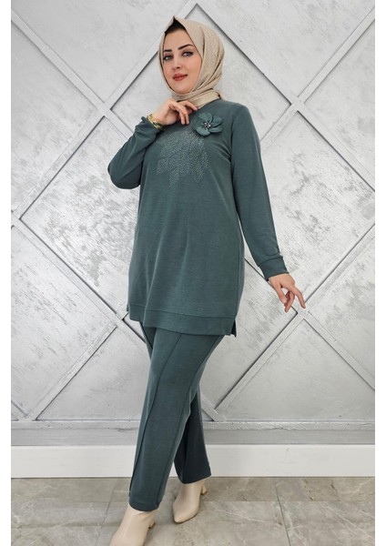 Kadın Dikme ve Taş Detaylı Tesettür Takım modelleri