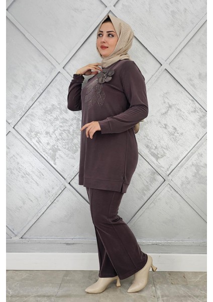 Kadın Dikme ve Taş Detaylı Tesettür Takım