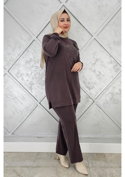 Kadın Dikme ve Taş Detaylı Tesettür Takım fiyatları