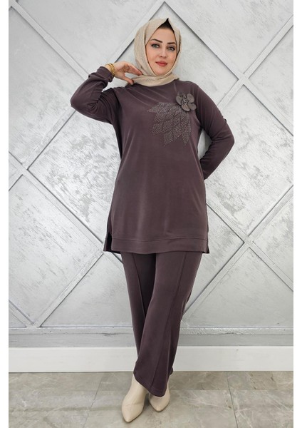 Kadın Dikme ve Taş Detaylı Tesettür Takım modelleri