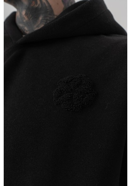 Erkek Süzene Nakış Detaylı Kapüşonlu Oversize Polar Hoodie Siyah indirimleri