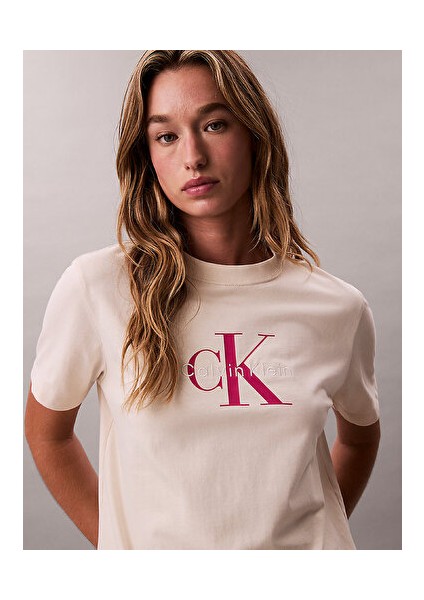 Kadın Beyaz T-Shirt modelleri