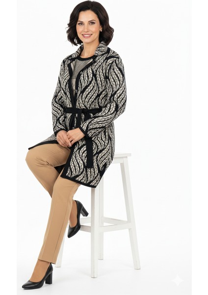 Kadın Kışlık Motifli Düğmeli Cepli Rahat Kesim Likralı Yünlü Dokuma Anne Hırka fiyatları