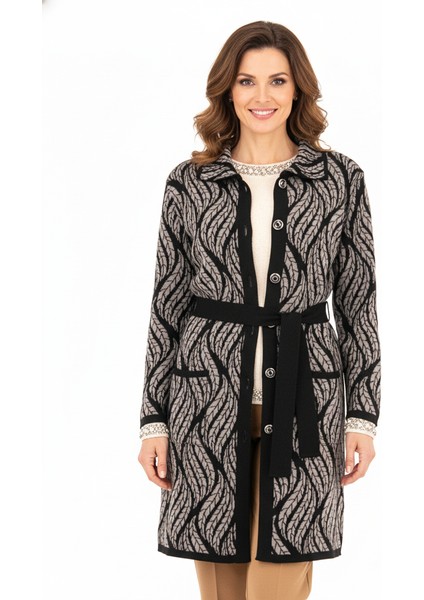 Kadın Kışlık Motifli Düğmeli Cepli Rahat Kesim Likralı Yünlü Dokuma Anne Hırka fiyatları