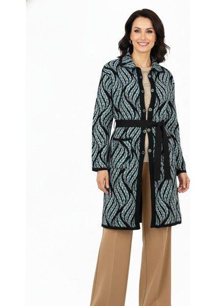 Kadın Kışlık Motifli Düğmeli Cepli Rahat Kesim Likralı Yünlü Dokuma Anne Hırka fiyatları