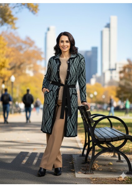 Kadın Kışlık Motifli Düğmeli Cepli Rahat Kesim Likralı Yünlü Dokuma Anne Hırka modelleri