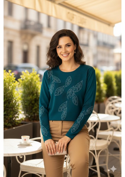 Kadın Yaprak Taşlı Desenli Uzun Kollu Yuvarlak Yaka Rahat Kesim Likralı Nergiz Kumaş Anne Ince Kazak fırsatları