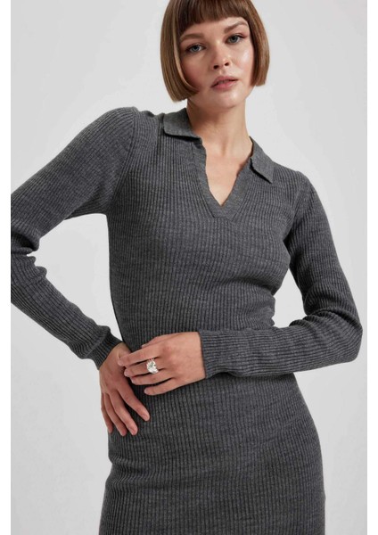 Fitted Apaş Yaka Basic Düz Uzun Kollu Midi Triko Elbise