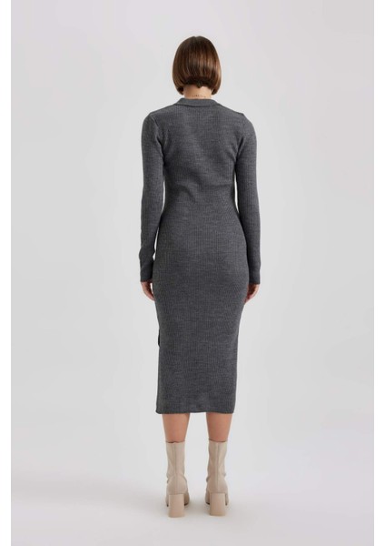 Fitted Apaş Yaka Basic Düz Uzun Kollu Midi Triko Elbise