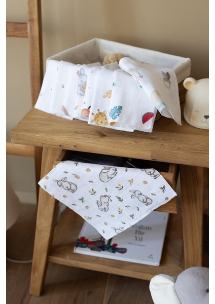 Pamuklu Müslin 10'lu Karışık Desen Bebek Ağız Mendili Çift Taraflı