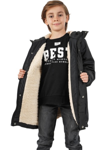 İçi Kürklü Su ve Rüzgar Geçirmez Erkek Çocuk Mont