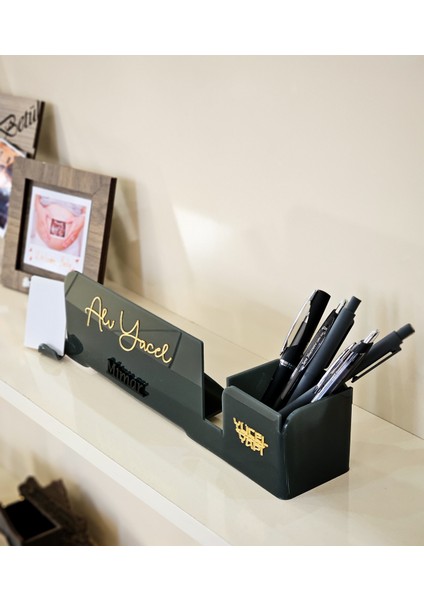 Kişiye Özel Kalemlik ve Kartvizitlikli Masaüstü Isimlik modelleri