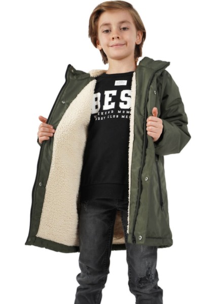 İçi Kürklü Su ve Rüzgar Geçirmez Erkek Çocuk Mont