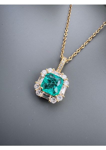 Yeşil Taşlı Çelik Kolye