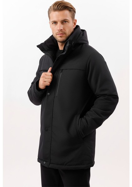 İçi Astarlı Su ve Rüzgar Geçirmez Cepli Kapüşonlu Erkek Mont