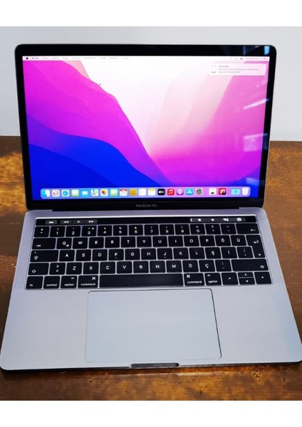 Macbook Pro A1706 Intel I5-6267U 8 Ram 256 SSD Kusurlu Notebook - Outlet