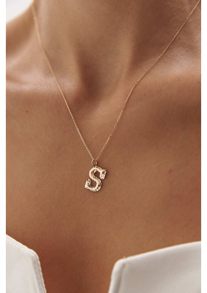 14 Ayar Kalemli Harf Kolye