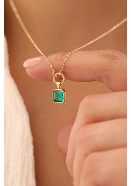 14 Ayar Altın Kare Zümrüt Kolye