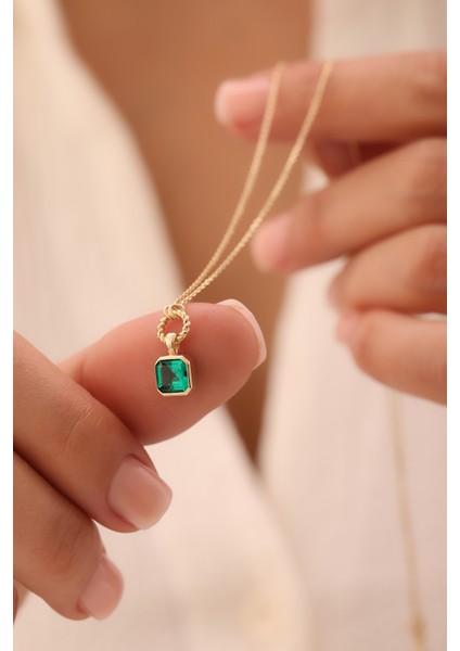 14 Ayar Altın Kare Zümrüt Kolye fiyatları