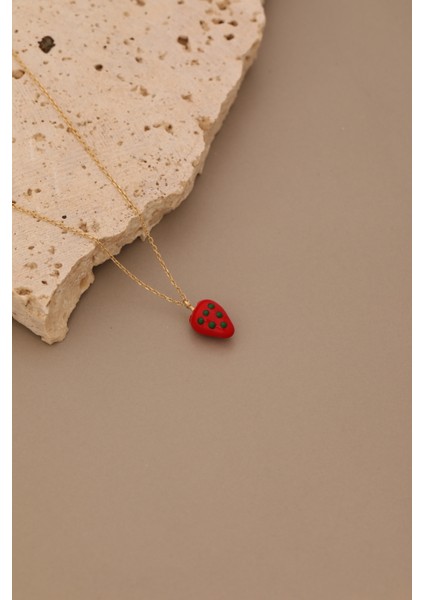 14 Ayar Altın Bombe Çilek Kolye fırsatları