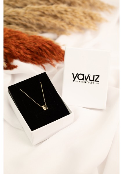 Altın Harf Kolye Üç Boyutlu