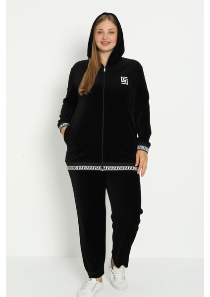 Kadın Büyük Beden Siyah Kapüşonlu Pamuklu Kadife Baskı Detaylı Cepli Alt Üst Eşofman Takımı