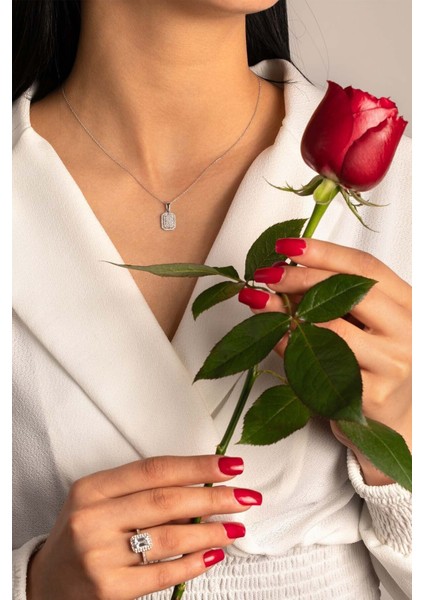 14 Ayar Beyaz Altın Baget Kolye fırsatları