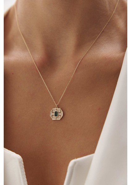 14 Ayar Altın Arte Zümrüt Kolye