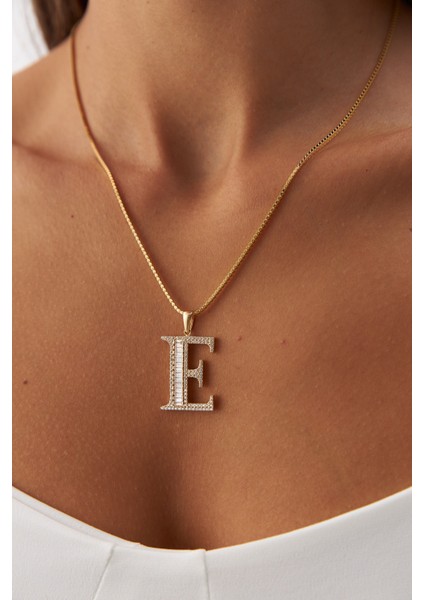 14 Ayar Altın Ezme Küp Zincir Taşlı Harf Kolye