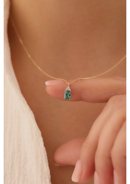 14 Ayar Altın Oval Zümrüt Kolye