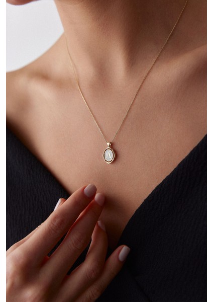 Altın Sedef Harf Kolye