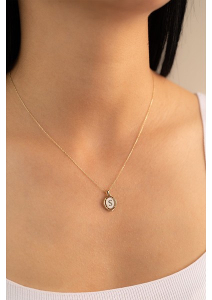 Altın Sedef Harf Kolye fırsatları