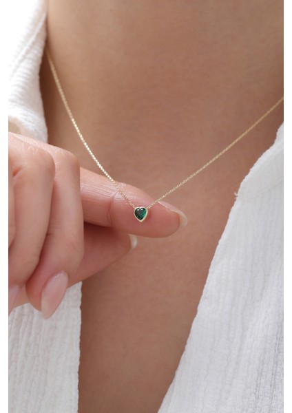 14 Ayar Altın Zümrüt Taşlı Kalp Kolye