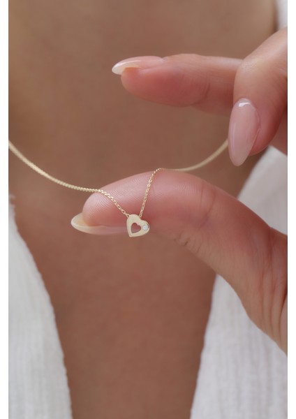 14 Ayar Altın Tektaş Kalp Kolye