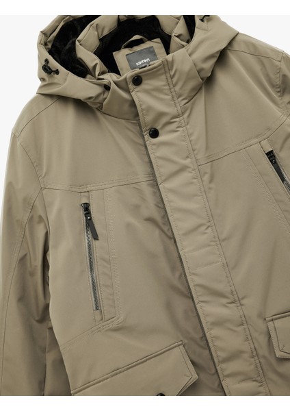 Uzun Kollu Kapaklı Cep Detaylı Fermuarlı Kapüşonlu Parka