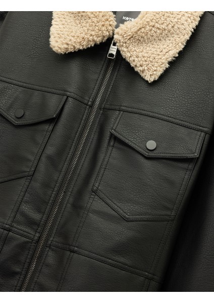 Uzun Kollu Kapaklı Cep Detaylı Slim Fit Peluş Yaka Suni Deri Ceket