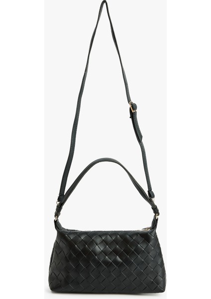 Örgü Detaylı Fermuarlı Askılı Suni Deri Omuz Çantası