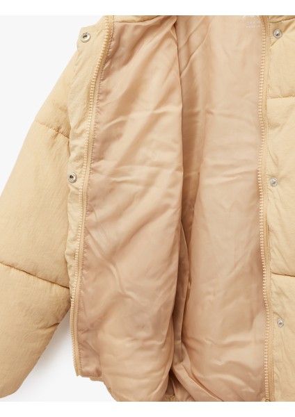 Uzun Kollu Kapşonlu Şişme Mont indirimleri