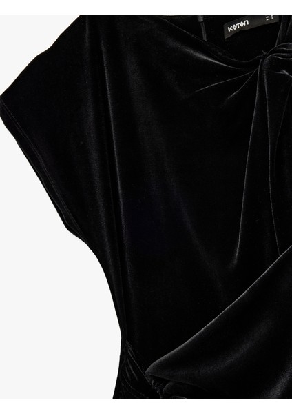 Slim Fit Asimetrik Yaka Düğüm Detaylı Kruvaze Kadife Elbise modelleri
