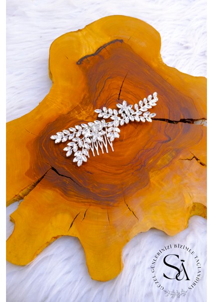 Tamamen El Yapımı Kristal Taşlı Şık ve Zarif Düğün ve Nişan Gelin Tacı ve Saç Aksesuarı fiyatları