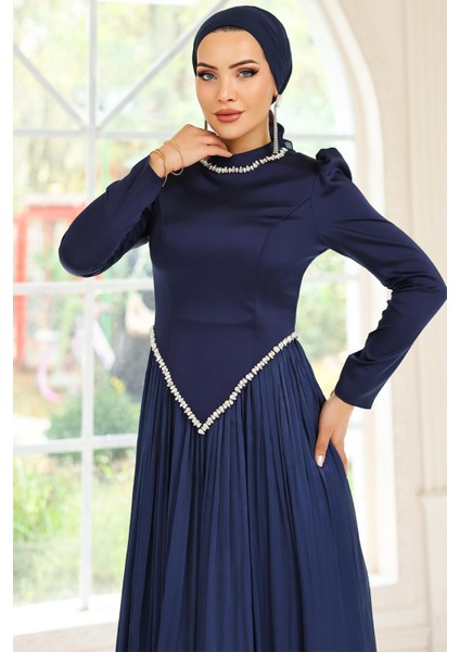 Taş Detaylı Eteği Piliseli Saten ve Yoryo Ipek Tesettür Abiye Elbise Lacivert 1046 fırsatları
