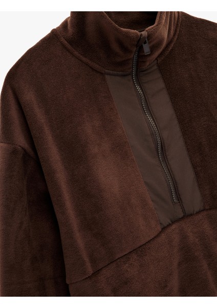 Uzun Kollu Cepli Yarım Fermuarlı Polar Sweatshirt modelleri