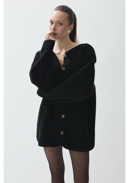 Kadın Siyah Renk Iliklenebilir Uzun Peluş Ceket fiyatları