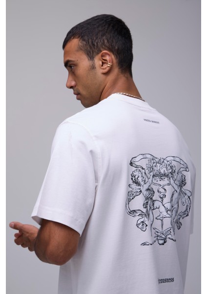 Kırık Beyaz Oversize Melek Baskılı Tişört indirimleri