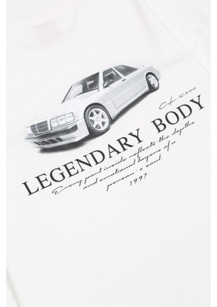 Kırık Beyaz Oversize Efsanevi Model Baskılı Tişört