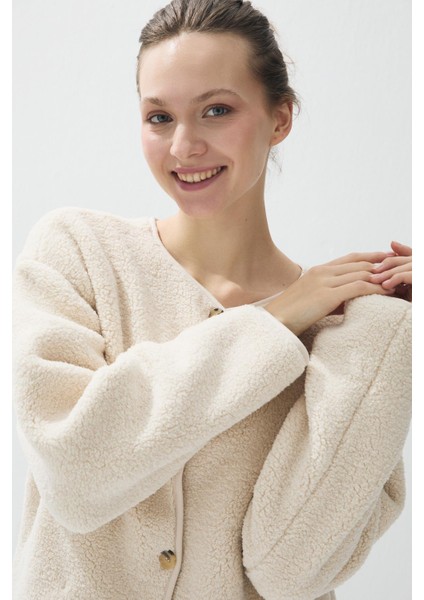 Kadın Taş Renk Iliklenebilir Cepli Peluş Ceket modelleri