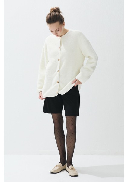Kadın Ekru Renk Iliklenebilir Uzun Peluş Ceket