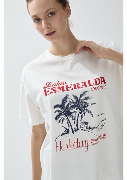 Kadın Ekru Renk Baskılı Oversize T-Shirt