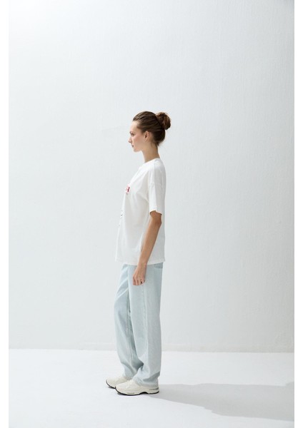Kadın Ekru Renk Baskılı Oversize T-Shirt indirimleri