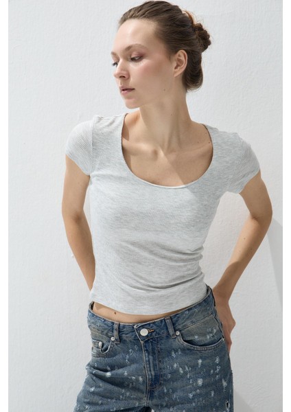 Kadın Kar Melanj Kare Yakalı Kısa Kollu T-Shirt